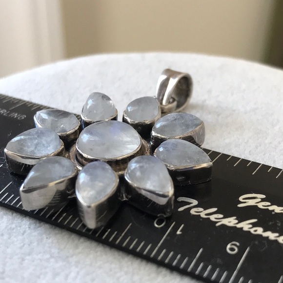 Fire Mountain Jewelry Sterling Silver 925 Blue Flash Moonstone